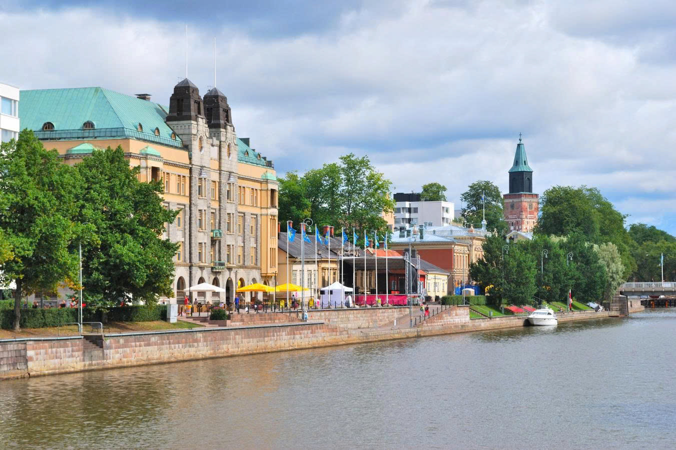 Turku: Lời Nguyền của Thành Phố Cổ và Vẻ Đẹp Bờ Biển ở Phần Lan