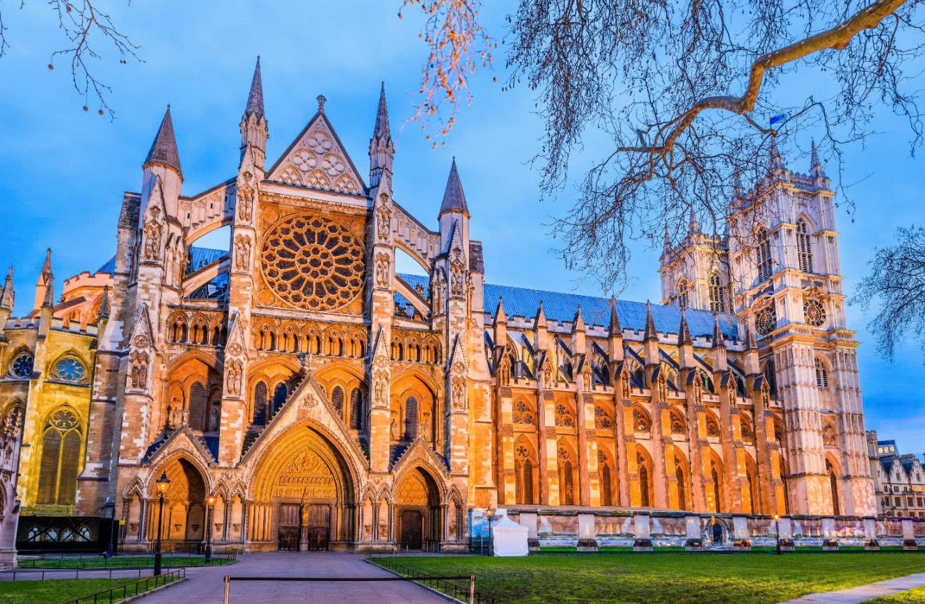 Nhà Thờ Westminster: Thánh Địa Lịch Sử và Nghệ Thuật
