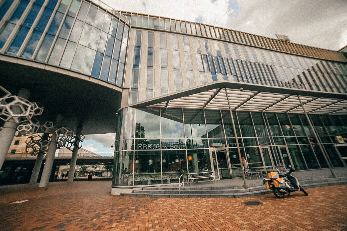 Zuidoost: Khám Phá Khu Vực Năng Động và Đa Dạng ở Amsterdam