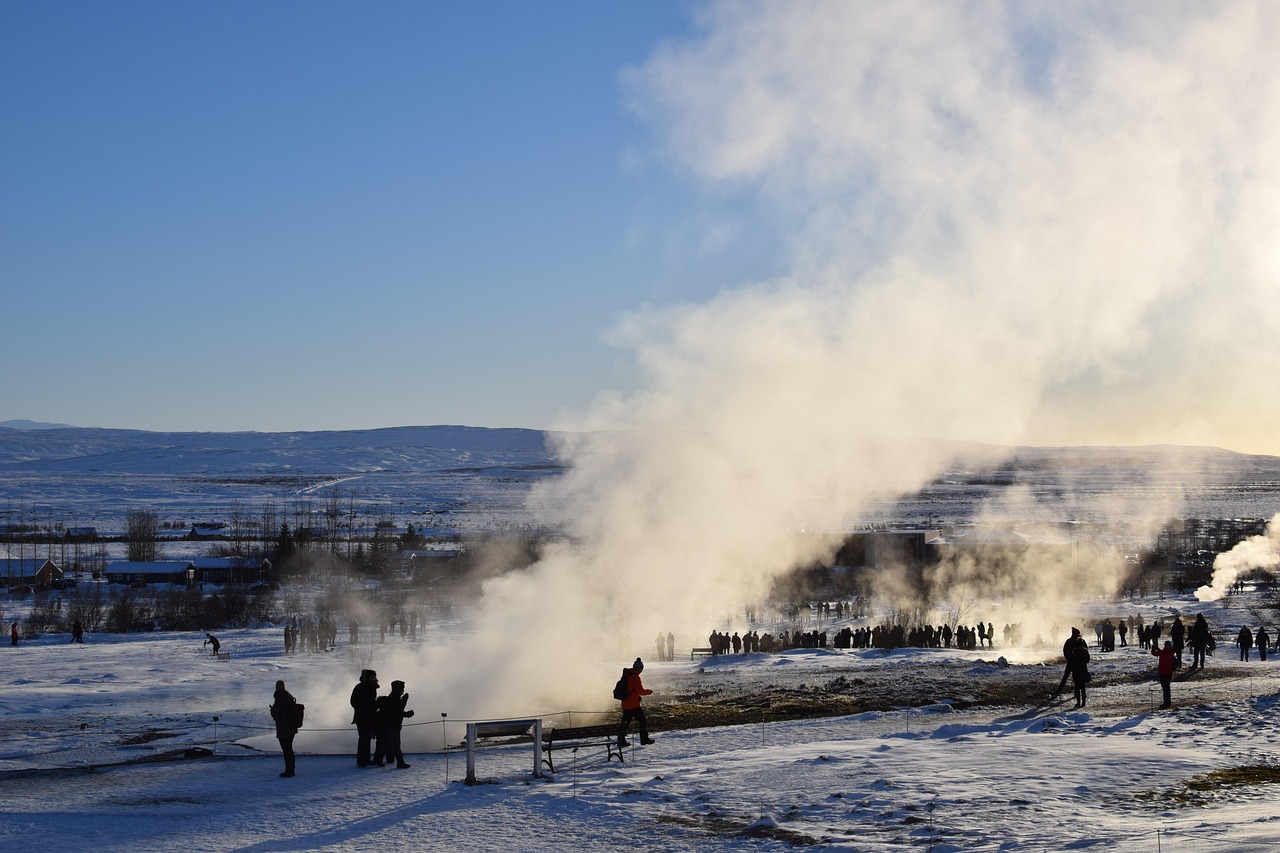 Hành Trình Iceland: Đắm Chìm Trong Vẻ Đẹp Hoang Sơ & Hùng Vĩ Của Xứ Sở Thần Tiên