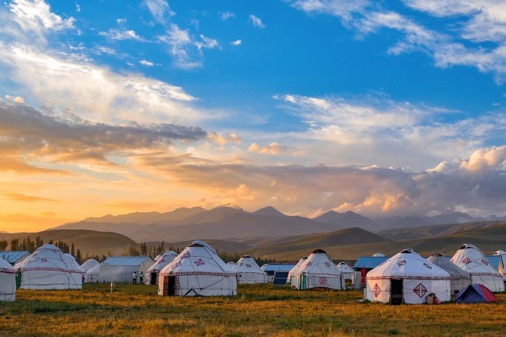 Hành trình 15 ngày tuyệt vời khám phá vẻ đẹp hoang sơ của Mongolia