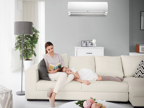 Trẻ gặp nguy hiểm do bố mẹ sử dụng điều hòa không đúng cách