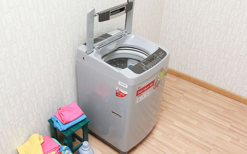 Hướng dẫn cách vệ sinh máy giặt cửa trên LG hiệu quả, tăng tuổi thọ máy
