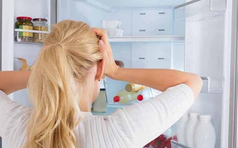 Tủ lạnh đèn vẫn sáng nhưng không chạy, làm thế nào để xử lý?