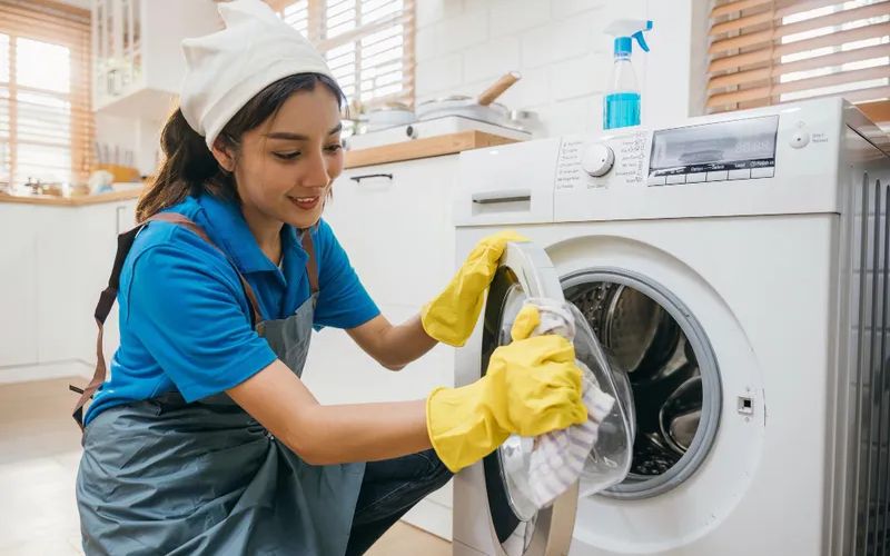 Cách vệ sinh máy giặt lồng ngang cực kỳ hiệu quả, nhanh chóng