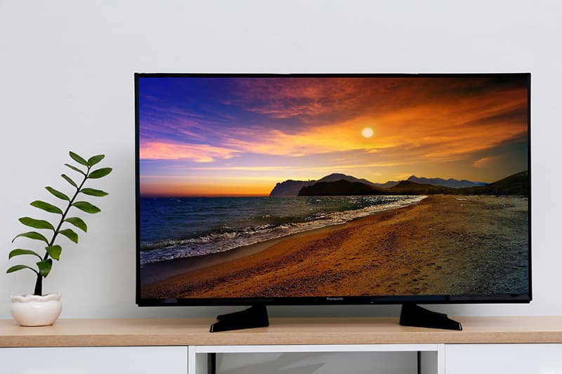 Smart Tivi Panasonic TH-43EX605V 43 inch Ultra HD 4K