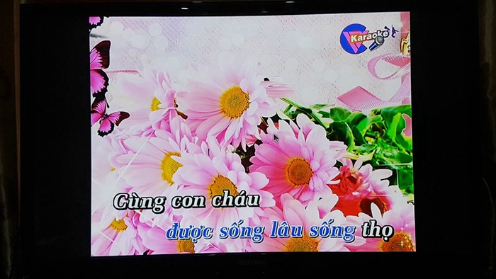 kết nối Youtube điện thoại với Tivi Box hát karaoke