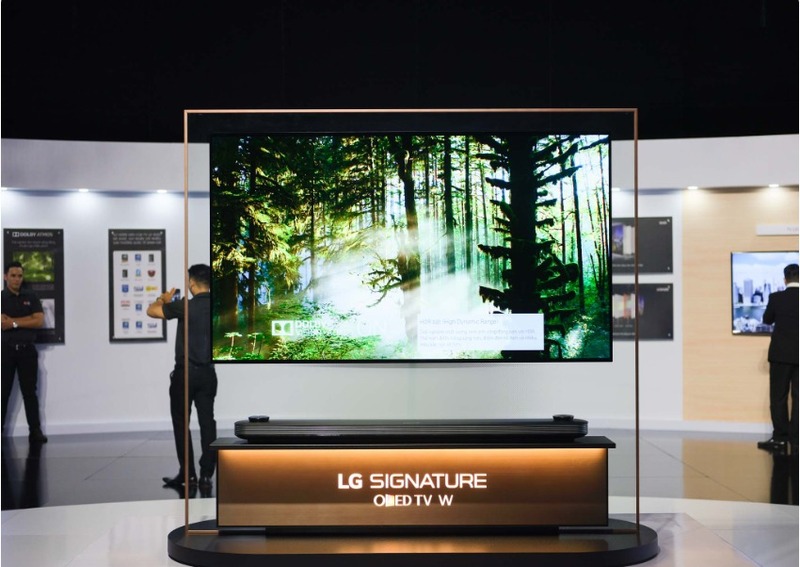 Tivi LG OLED W7 Signature được công nhận là dòng tivi mỏng nhất thế giới