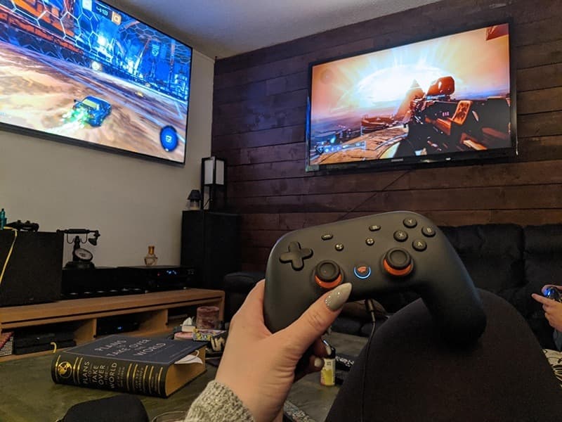 Chơi game ở màn hình tivi sẽ đem lại trải nghiệm tuyệt vời