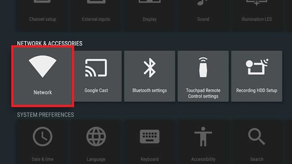 Bạn cần đảm bảo Tivi có kết nối Wifi để sử dụng tính năng tìm kiếm bằng giọng nói hiệu quả