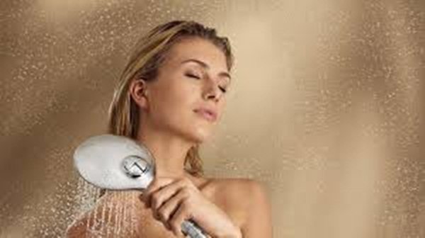 Bình tắm nóng lạnh sử dụng vào mùa đông như thế nào ?