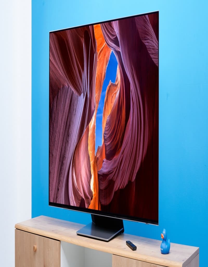 Samsung OLED 4K S95B sở hữu dải màu sắc ấn tượng nhờ tấm nền QD-OLED Samsung OLED 4K S95B sở hữu dải màu sắc ấn tượng nhờ tấm nền QD-OLED