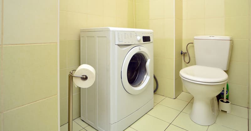 đặt máy giặt trong phòng tắm dễ gây rò rỉ điện
