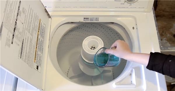 Vệ sinh lồng máy giặt