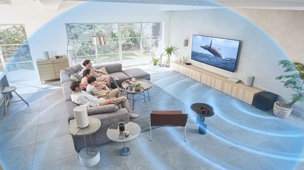 Công nghệ Dolby Vision® và Dolby Atmos® tái tạo hệ thống âm thanh 3D bao trùm không gian cho người nghe cảm nhận được sự chân thực trong từng chuyển động.