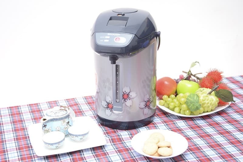 bình thủy điện sharp