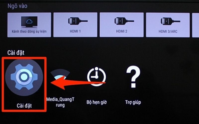 Sau đó, di chuyển đến phần Cài đặt ở cuối màn hình và chọn Channel Setup (Thiết lập kênh). Sau đó, di chuyển đến phần Cài đặt ở cuối màn hình và chọn Channel Setup (Thiết lập kênh).