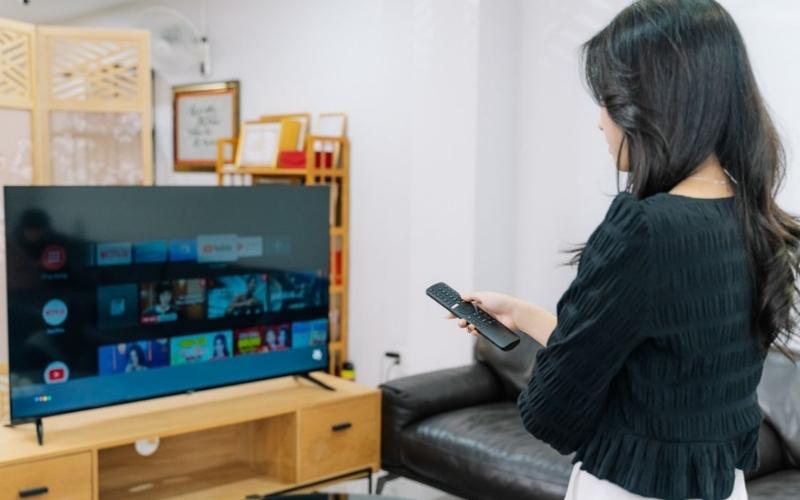 Chọn quốc gia phù hợp trong phần thiết lập giúp tivi TCL tìm đúng tần số kênh truyền hình địa phương