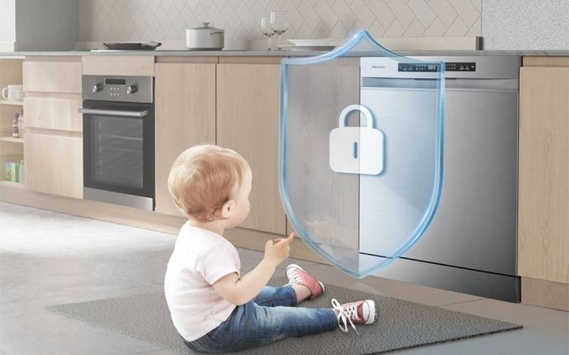Đèn báo khóa trẻ em sáng khi chế độ được kích hoạt