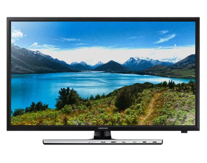Công nghệ khử nhiễu Digital Clean View ở tivi UA32J4100 giúp loại bỏ tình trạng nhòe, nhiễu hình 