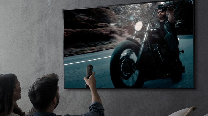 Công nghệ XR OLED Motion giúp các cảnh quay chuyển động nhanh trở nên mượt mà