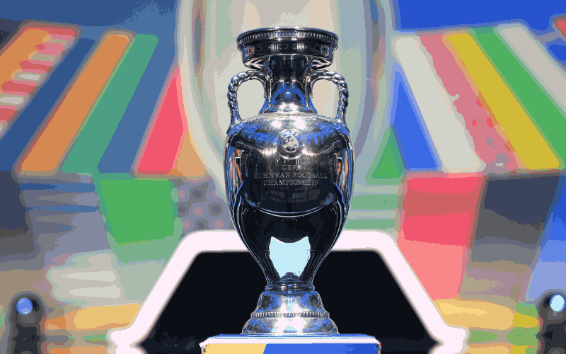  Chiếc Cup vô địch Euro đã trải qua nhiều thay đổi