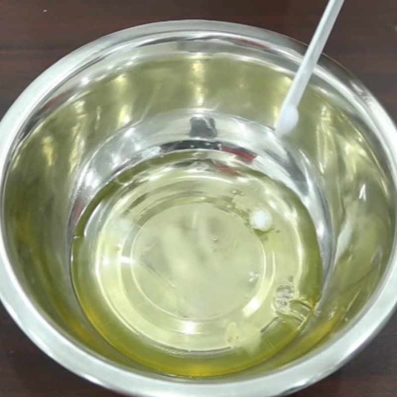 Đánh bông lòng trắng trứng