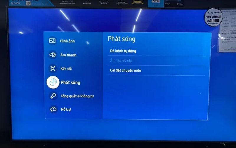 Bước 2: Trong giao diện "Menu", chọn mục "Phát sóng" Bước 2: Trong giao diện "Menu", chọn mục "Phát sóng"