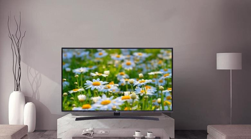 Tivi LG 4K 55 inch phù hợp với nhu cầu giải trí của nhiều gia đình, hoặc trình chiếu cuộc họp của công ty, văn phòng Tivi LG 4K 55 inch phù hợp với nhu cầu giải trí của nhiều gia đình, hoặc trình chiếu cuộc họp của công ty, văn phòng
