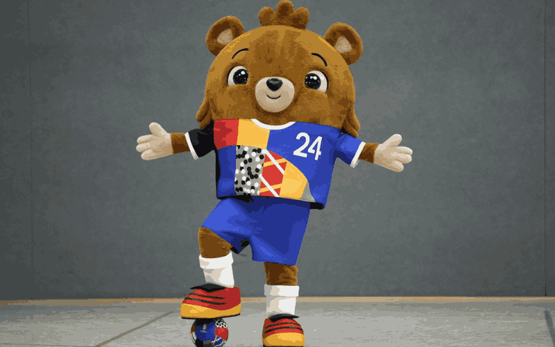 Albärt là tên chú gấu dễ thương - linh vật Euro 2024 Albärt là tên chú gấu dễ thương - linh vật Euro 2024