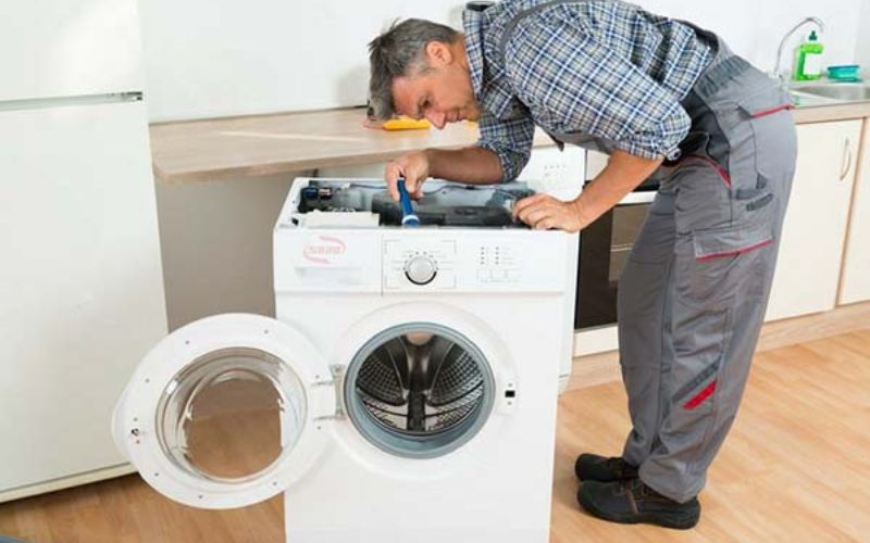 Xem xét kỹ bo mạch chính khi máy giặt gặp trục trặc, tránh tình trạng lỗi lan rộng Xem xét kỹ bo mạch chính khi máy giặt gặp trục trặc, tránh tình trạng lỗi lan rộng