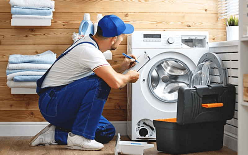 Cần bảo dưỡng, kiểm tra định kỳ để sớm phát hiện lỗi cũng như giúp máy giặt có tuổi thọ cao Cần bảo dưỡng, kiểm tra định kỳ để sớm phát hiện lỗi cũng như giúp máy giặt có tuổi thọ cao