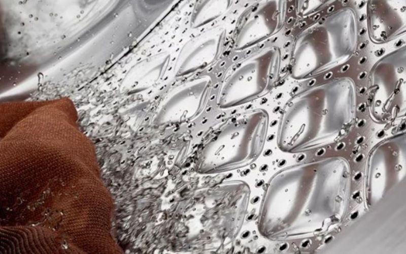 Công nghệ CareDrum nâng niu từng sợi vải Công nghệ CareDrum nâng niu từng sợi vải