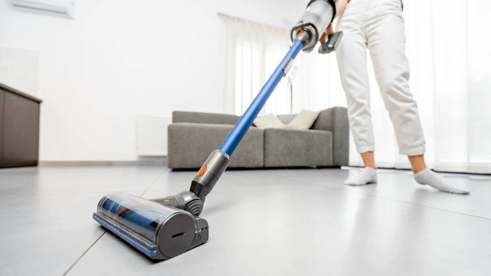 Máy hút bụi không dây thuận tiện hơn trong vệ sinh nhà cửa