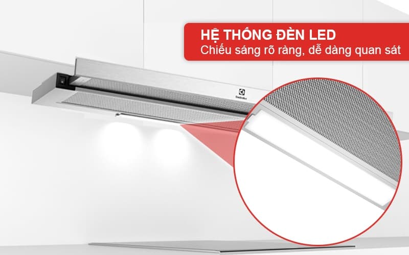 Hệ thống đèn LED chiếu sáng hỗ trợ quan sát khu vực bếp khi nấu