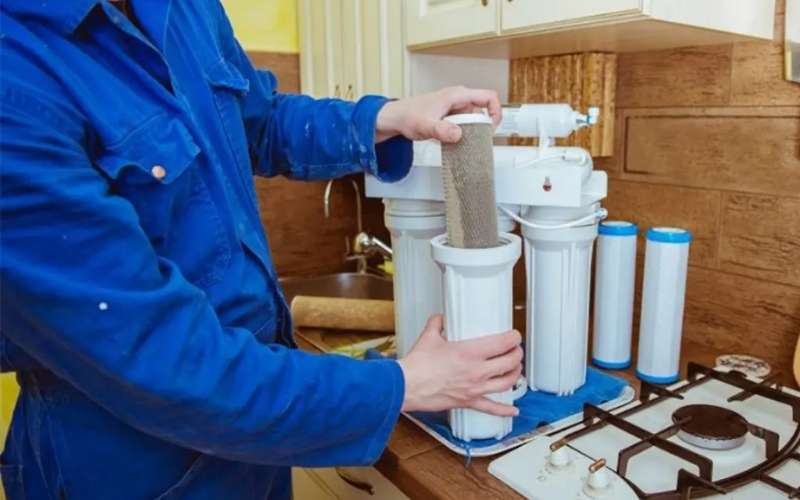 Sự tích tụ cặn bẩn trên màng lọc có thể là nguyên nhân làm máy lọc nước AO Smith kêu tít tít     Sự tích tụ cặn bẩn trên màng lọc có thể là nguyên nhân làm máy lọc nước AO Smith kêu tít tít