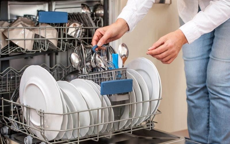 Máy rửa bát Bosch gặp lỗi vòi nước không hoạt động được
