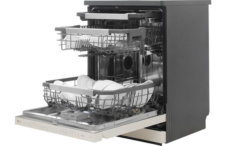 Cơ chế sấy ngưng tụ giúp chén bát rửa khô ráo, hạn chế ám mùi Cơ chế sấy ngưng tụ giúp chén bát rửa khô ráo, hạn chế ám mùi