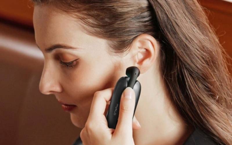 Thiết kế nhỏ gọn, tai nghe không dây tiện lợi cho thầy cô mang theo mọi lúc Thiết kế nhỏ gọn, tai nghe không dây tiện lợi cho thầy cô mang theo mọi lúc