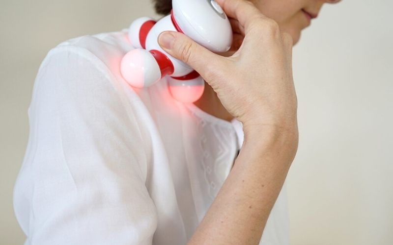 Xoa dịu cơ bắp mỏi, hỗ trợ phục hồi năng lượng nhanh chóng cho thầy cô Xoa dịu cơ bắp mỏi, hỗ trợ phục hồi năng lượng nhanh chóng cho thầy cô