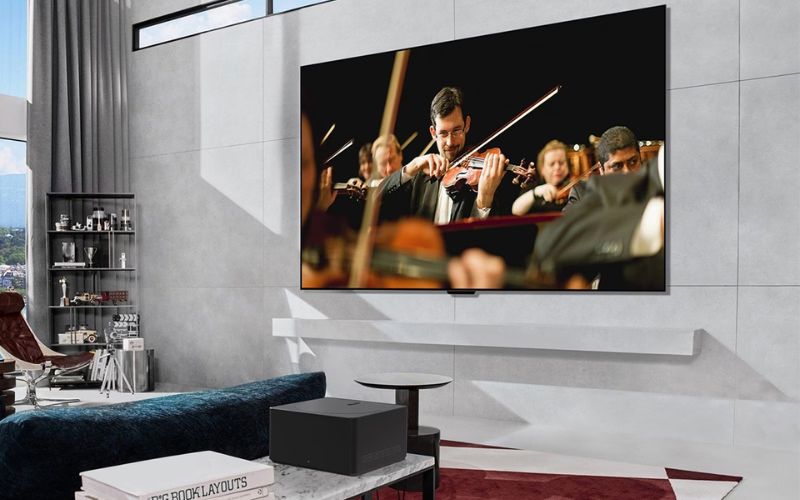  Thiết kế thanh mảnh, thanh lịch, kích thước lớn 83 inch hài hòa mọi không gian