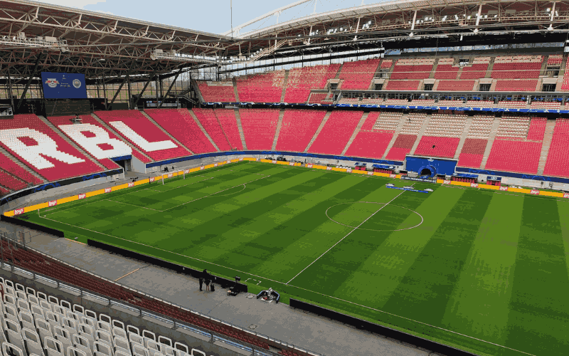  Red Bull Arena gây ấn tượng với thiết kế có mái nhà tiên tiến
