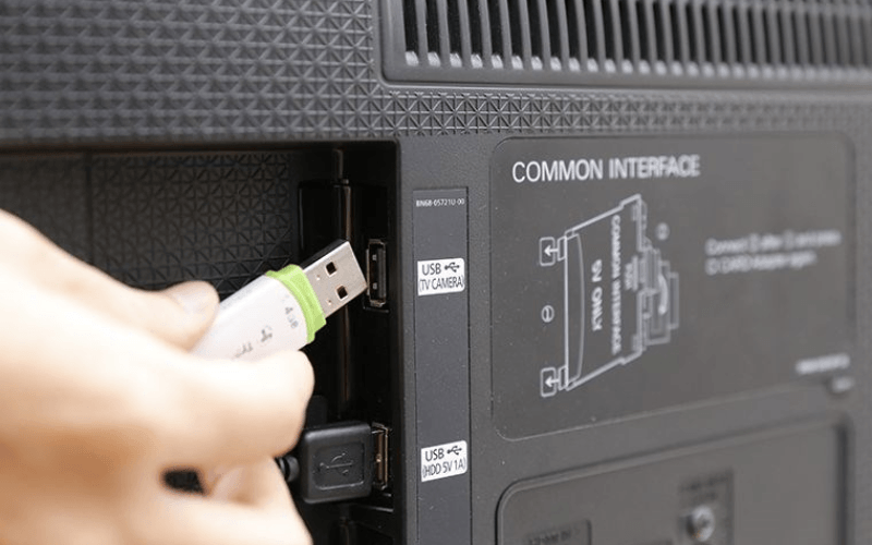 Nhớ kiểm tra kỹ kết nối giữa cáp và đầu thu tivi Nhớ kiểm tra kỹ kết nối giữa cáp và đầu thu tivi