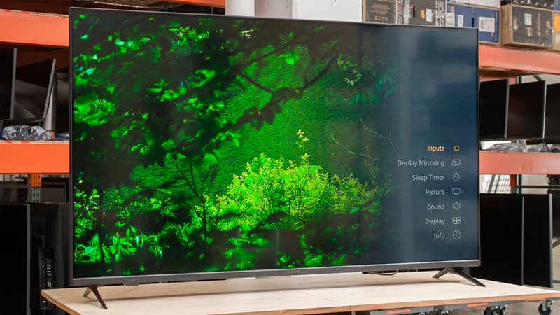 Tivi Samsung QLED tầm giá thấp Tivi Insignia F50 QLED