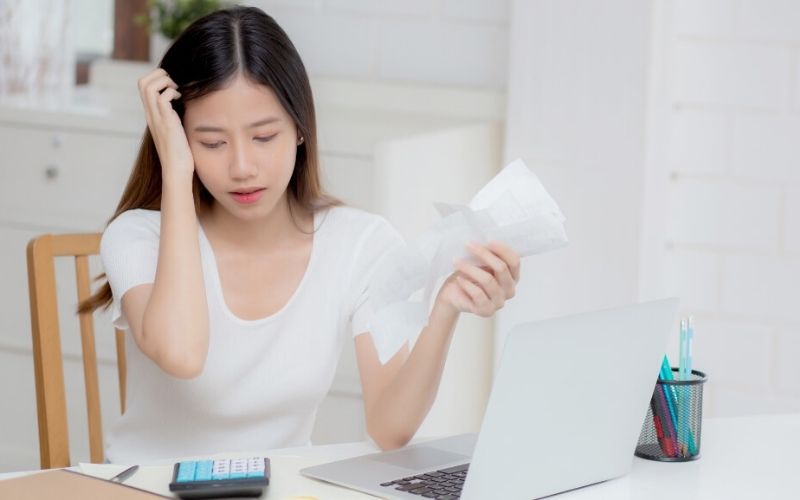 Tủ lạnh bị đóng đá quá mức làm gia tăng hóa đơn tiền điện hàng tháng