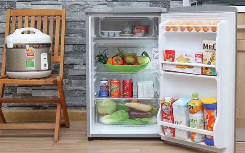 Vật liệu chất lượng cao giúp tủ lạnh chịu được trọng lượng lớn và kéo dài tuổi thọ sử dụng Vật liệu chất lượng cao giúp tủ lạnh chịu được trọng lượng lớn và kéo dài tuổi thọ sử dụng