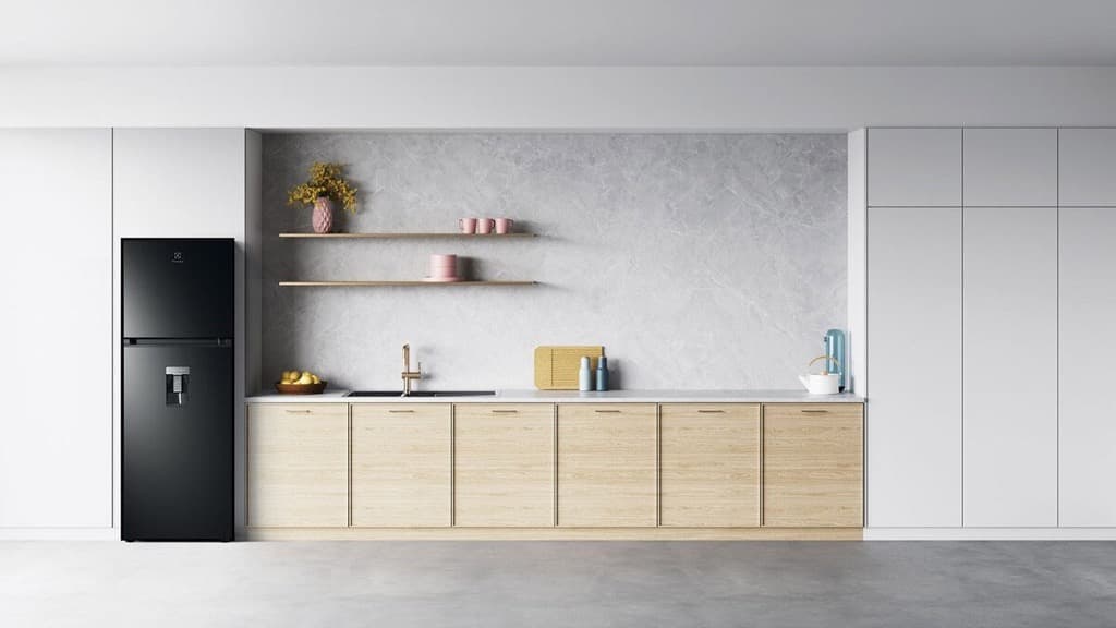 Thiết kế tinh tế, dung tích 312 lít lựa chọn hoàn hảo cho gia đình có từ 3 - 4 thành viên Thiết kế tinh tế, dung tích 312 lít lựa chọn hoàn hảo cho gia đình có từ 3 - 4 thành viên