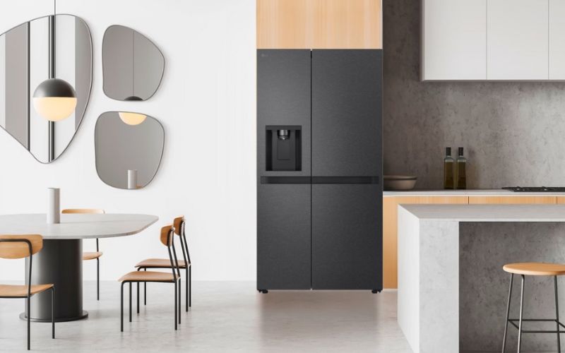 Chiếc tủ lạnh Side By Side dung tích lớn 641 lít sử dụng phù hợp cho mọi nhà Chiếc tủ lạnh Side By Side dung tích lớn 641 lít sử dụng phù hợp cho mọi nhà