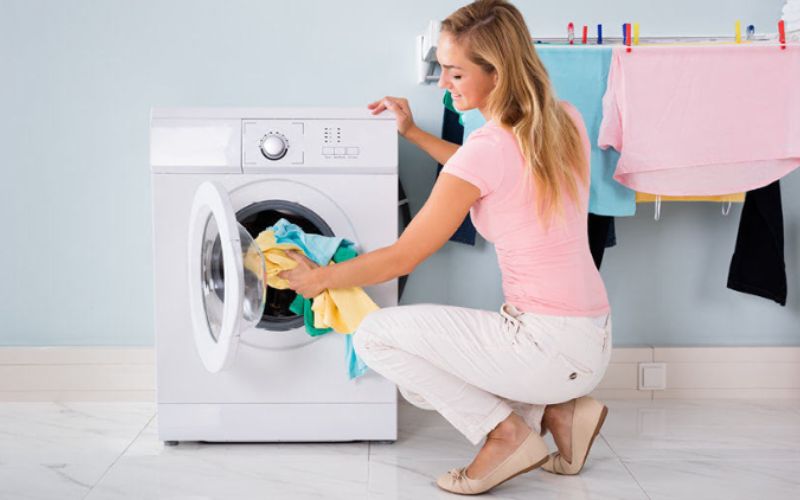 Máy sấy làm khô quần áo nhanh chóng, diệt khuẩn, khử mùi hiệu quả  Máy sấy làm khô quần áo nhanh chóng, diệt khuẩn, khử mùi hiệu quả