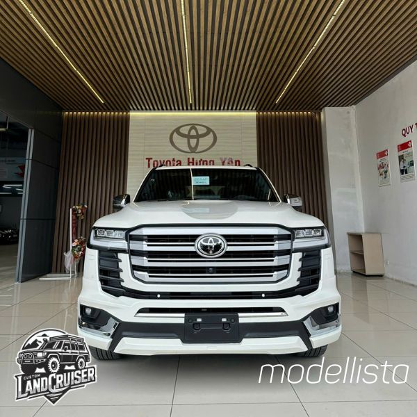 Độ LC300 Màu trắng phiên bản Modellista